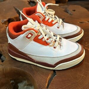 Kid's Air Jordan 3 Retro PS 'Mars Stone. Size 12C.